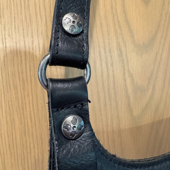 Patricia Nash Black Leather Crossbody Saddle Bag Adjustable Shoulder Strap - Picture 3 of 16
